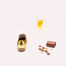 Load image into Gallery viewer, Tan oxfords with gold heel