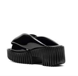 Back view of black flatform mule sandal