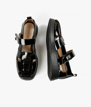 Load image into Gallery viewer, Black Fisherman Spring Shoes