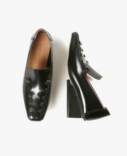 Load image into Gallery viewer, SQUARE STUD Black Wedges