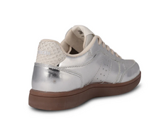 Load image into Gallery viewer, Recycled fish skin heel detail of silver sneaker