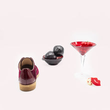 Load image into Gallery viewer, Back view of burgundy red oxfords