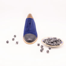 Load image into Gallery viewer, Navy suede oxfords with leather toe