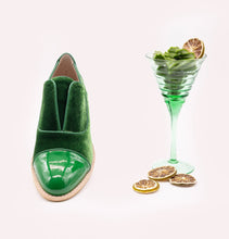 Load image into Gallery viewer, Green velvet women&#39;s oxfords