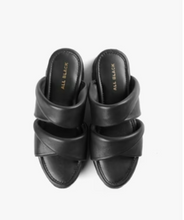 Load image into Gallery viewer, Top view of black slide sandals