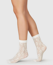 Load image into Gallery viewer, FLORAL Flower Ivory Socks