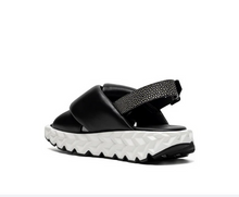 Load image into Gallery viewer, Back view of black and white sandal