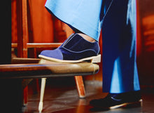 Load image into Gallery viewer, Navy velvet oxfords worn with blue wide leg trousers