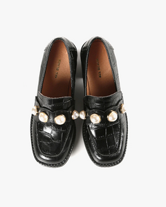 MOBE PEARL LOAFER Croc Pumps