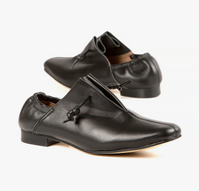 Load image into Gallery viewer, NU DANCE Black Leather Flats