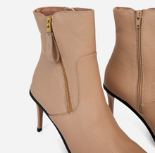 Load image into Gallery viewer, Beige vegan boots with 2 zippers