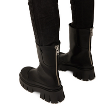 Load image into Gallery viewer, Mid calf black boots with chunky back zip