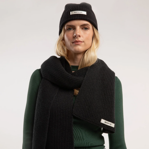 WYNN Black Hat & Scarf Set