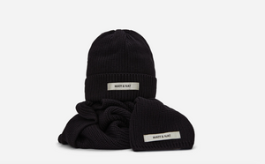 WYNN Black Hat & Scarf Set