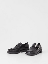 Load image into Gallery viewer, Black leather shoes with square toe &amp; buckle