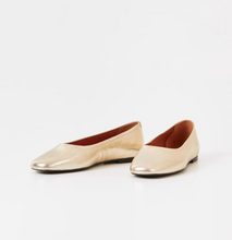 Load image into Gallery viewer, JOLIN Gold Ballet Flats