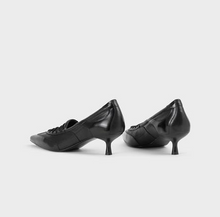Load image into Gallery viewer, Back view of black kitten heels