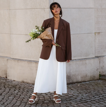 Load image into Gallery viewer, LINE Ivory Sandals