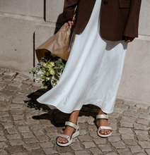 Load image into Gallery viewer, LINE Ivory Sandals
