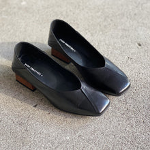 Load image into Gallery viewer, KIKO yuko imanishi Black Leather Flat Slip On Shoe