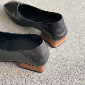 KIKO yuko imanishi Black Leather Flat Slip On Shoe