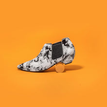 Load image into Gallery viewer, Black &amp; grey tie dye boots