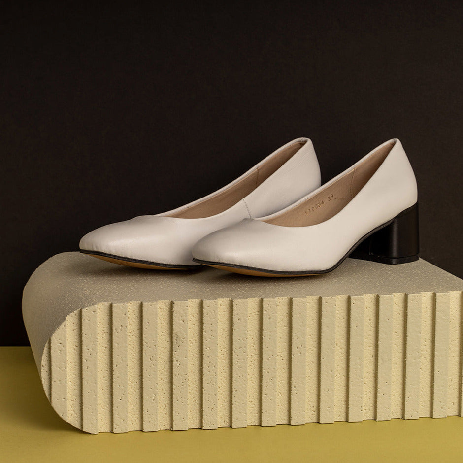 ASPRO WHITE Leather Pumps