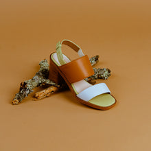 Load image into Gallery viewer, Tan White Green Srappy Sandals