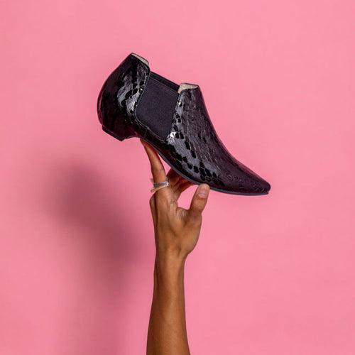 REAWAKEN Black Patent Leather Embossed Ankle Boots
