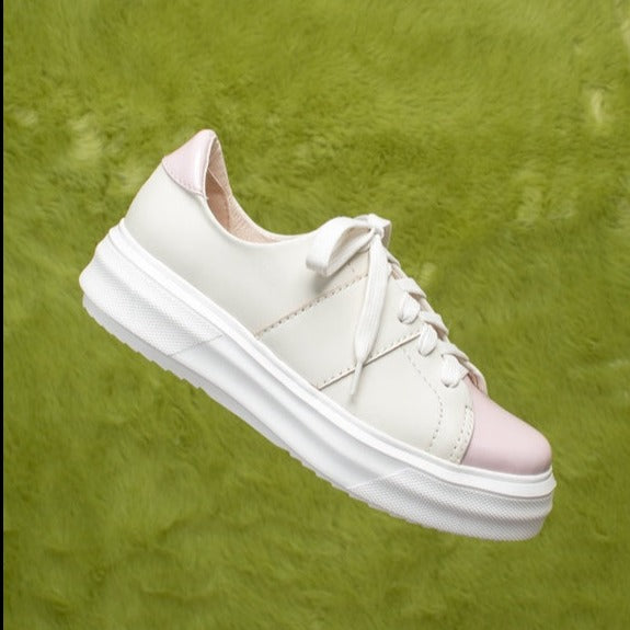 Cream leather and pale pink patent leather lace-up sneakers.