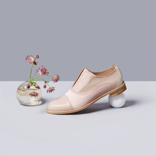 Light pink leather and satin slip-on flat oxford.