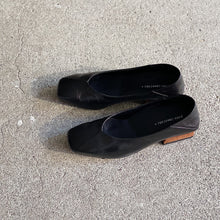 Load image into Gallery viewer, KIKO yuko imanishi Black Leather Flat Slip On Shoe