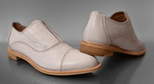 Load image into Gallery viewer, GRACE White Leather Oxfords