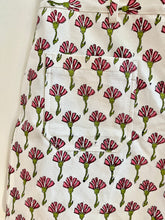Load image into Gallery viewer, TULUM Cotton Floral Shorts