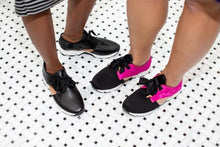 Load image into Gallery viewer, Models wearing urban sneakers.