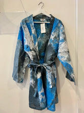 Load image into Gallery viewer, Linen Batik Kimono