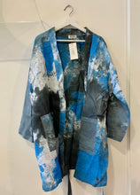 Load image into Gallery viewer, Linen Batik Kimono