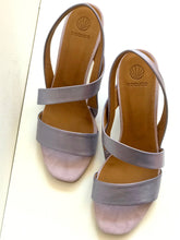 Load image into Gallery viewer, AYMAR - Classic Sandal