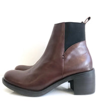 Load image into Gallery viewer, CHOKICHI yuko imanishi Brown Chelsea Boot
