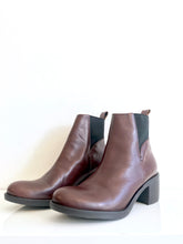 Load image into Gallery viewer, CHOKICHI yuko imanishi Brown Chelsea Boot