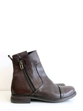 Load image into Gallery viewer, P-1170 BROWN Leather Ankle Boot