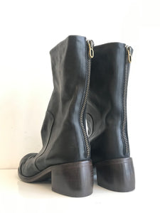 P-1279 P MONJO Black Leather Boot
