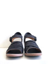 Load image into Gallery viewer, P-1002 - Dark Navy Vegetable Tanned Sandals