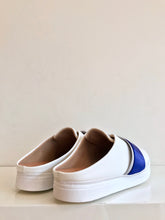 Load image into Gallery viewer, BANDED SNEAKER SLIDE