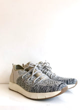Load image into Gallery viewer, MARINE A Lightweight Sneaker