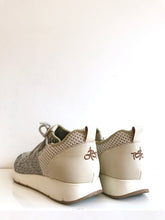 Load image into Gallery viewer, MARINE A Lightweight Sneaker