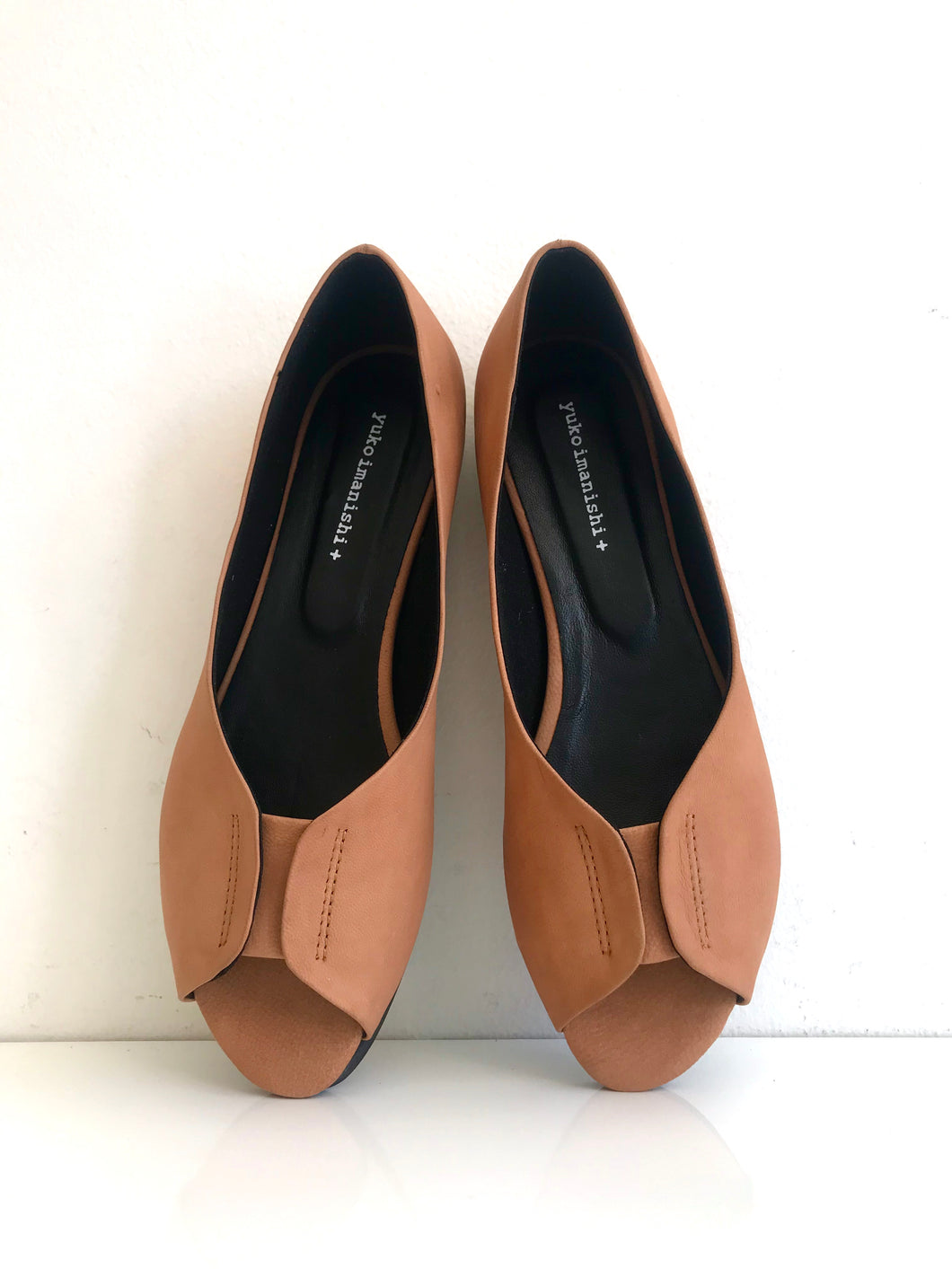 Tan matte leather flat shoes with open toes