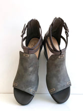 Load image into Gallery viewer, CRUX - Open Toe Wedge Sandal