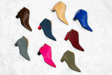Load image into Gallery viewer, NUDO Nude Pony Hair Boots