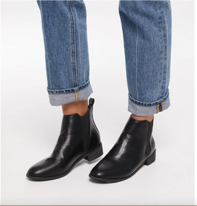 JOLIETTE Vegan Black Flat Boot